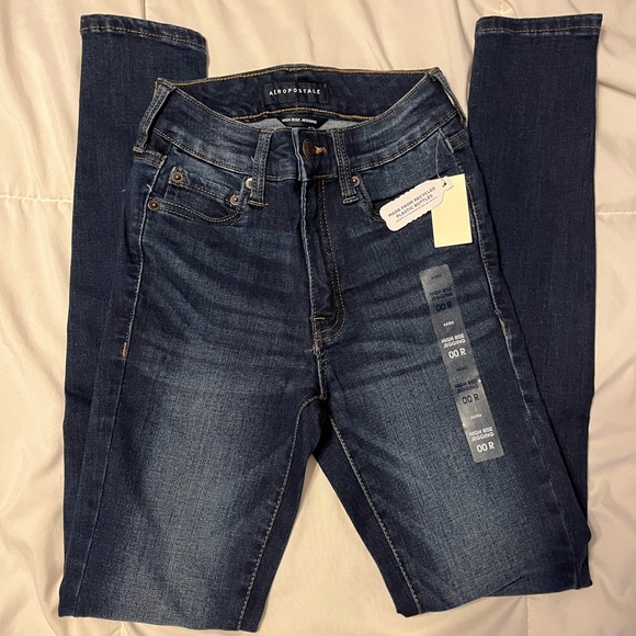 Brand new Aeropostale High Rise Jeggings - Picture 3 of 3
